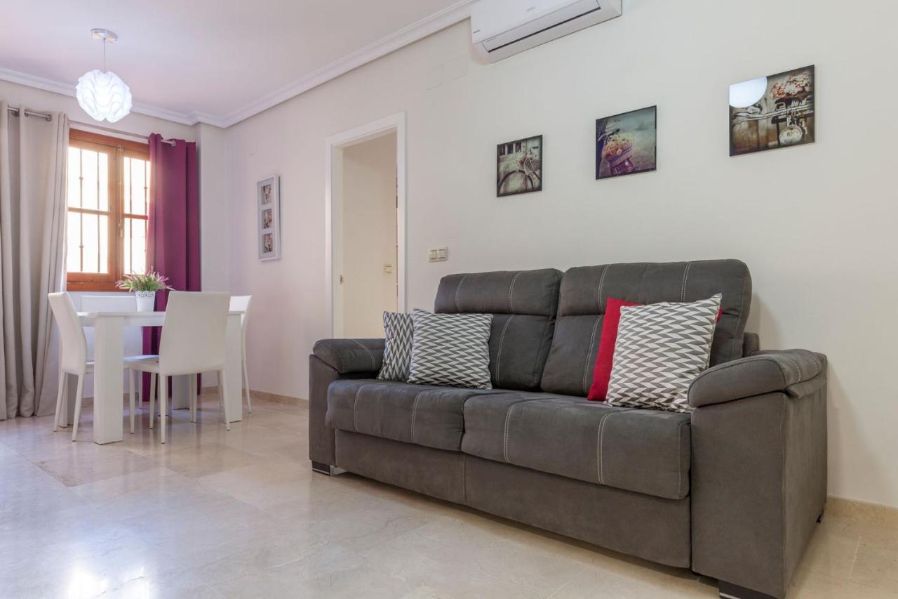 Apartamento Calle Sierpes Sevilla Bagian luar foto