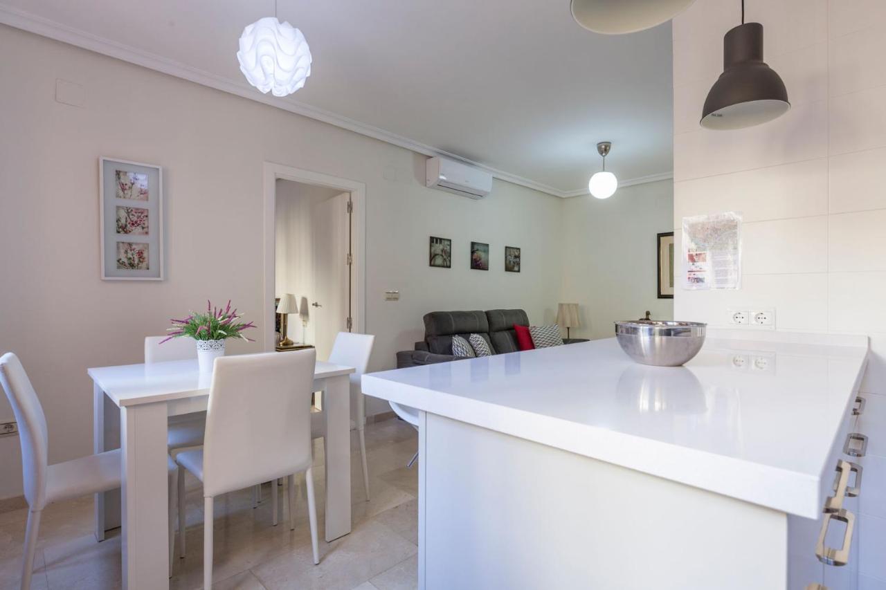 Apartamento Calle Sierpes Sevilla Bagian luar foto